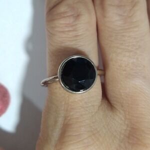 Black Stone Ring Silver Tone Statement Fashion Jewelry Ring Size 7.75 Round Cut
